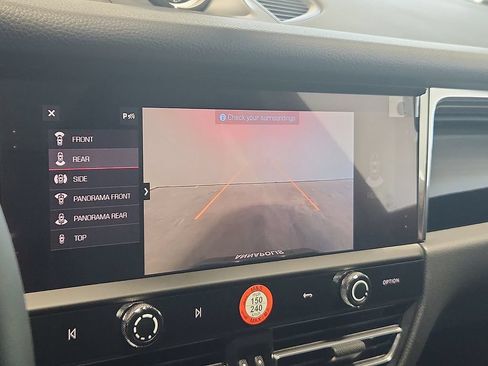 New 2026 Porsche Macan AWD/4WD image 18