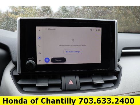 Used 2025 Toyota RAV4 XLE image 14