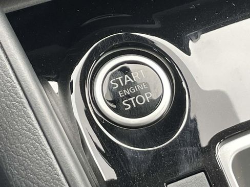 New 2025 Nissan Versa SV w/ Trunk Package image 26