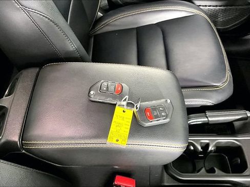 Used 2024 Jeep Gladiator Sport AWD/4WD image 32