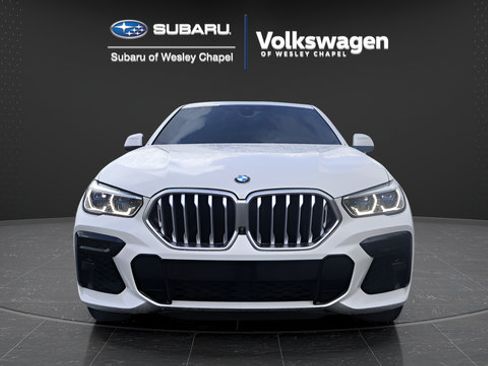 Used 2022 BMW X6 xDrive40i w/ Executive Package AWD/4WD image 3
