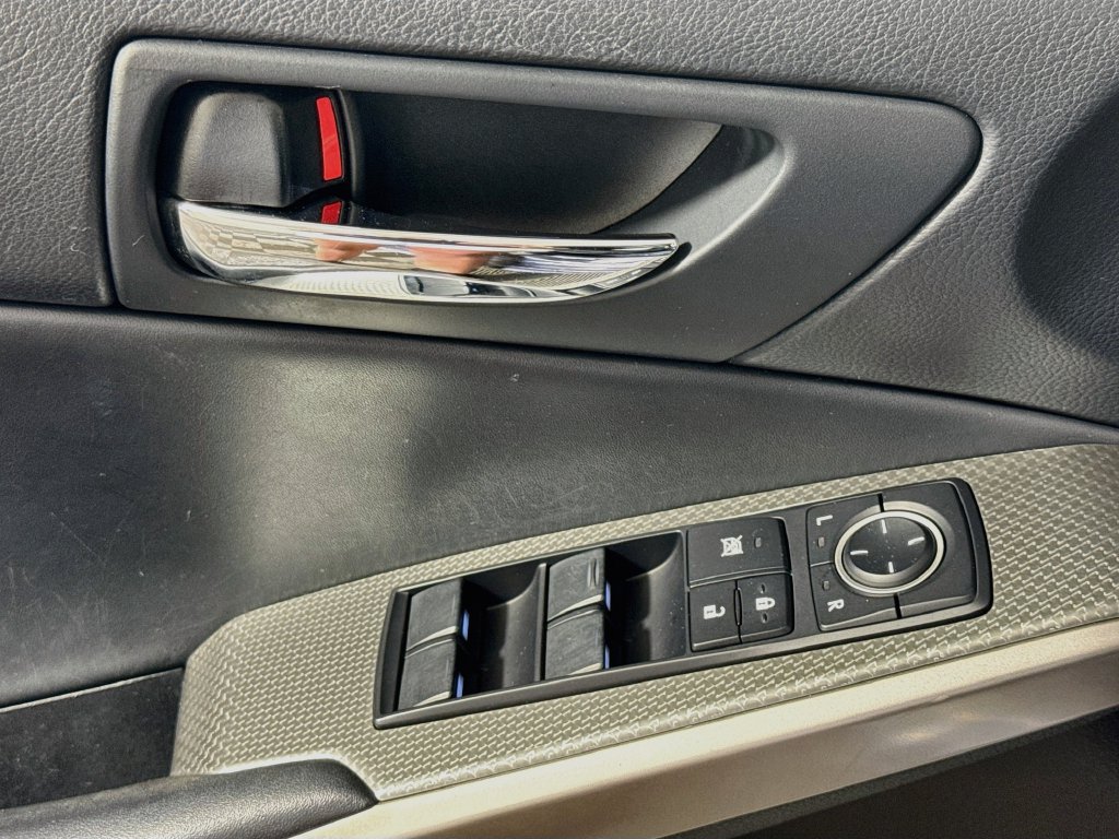 Used 2016 Lexus IS 300 AWD w/ F Sport Package image 14