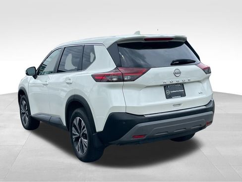 Certified 2023 Nissan Rogue SV image 5