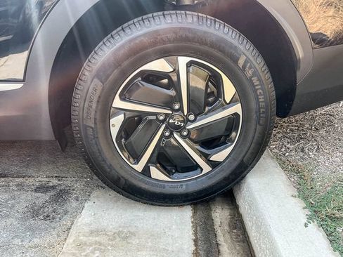 Certified 2023 Kia Sportage LX AWD/4WD image 9