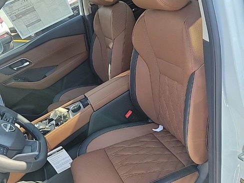 New 2026 Nissan Rogue Platinum w/ Platinum Premium Package image 36