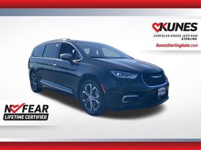 New 2026 Chrysler Pacifica Pinnacle
