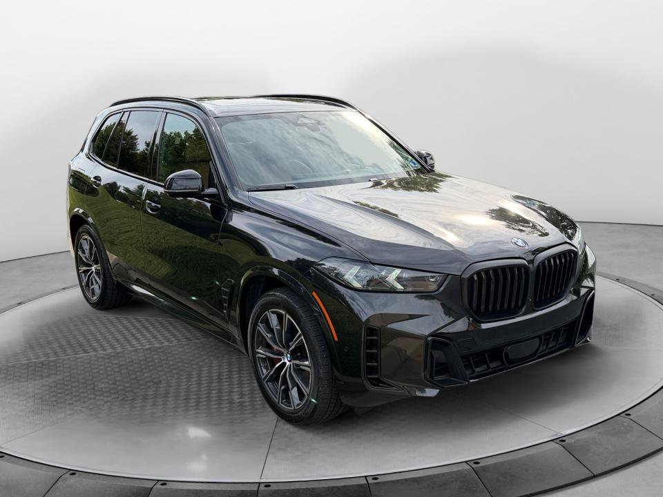 Used 2024 BMW X5 xDrive40i w/ M Sport Package AWD/4WD image 1