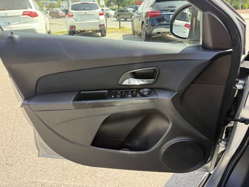 Used 2014 Chevrolet Cruze LT FWD image 22