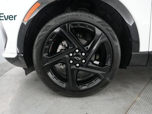 Used 2024 Chevrolet Equinox EV RS FWD image 19