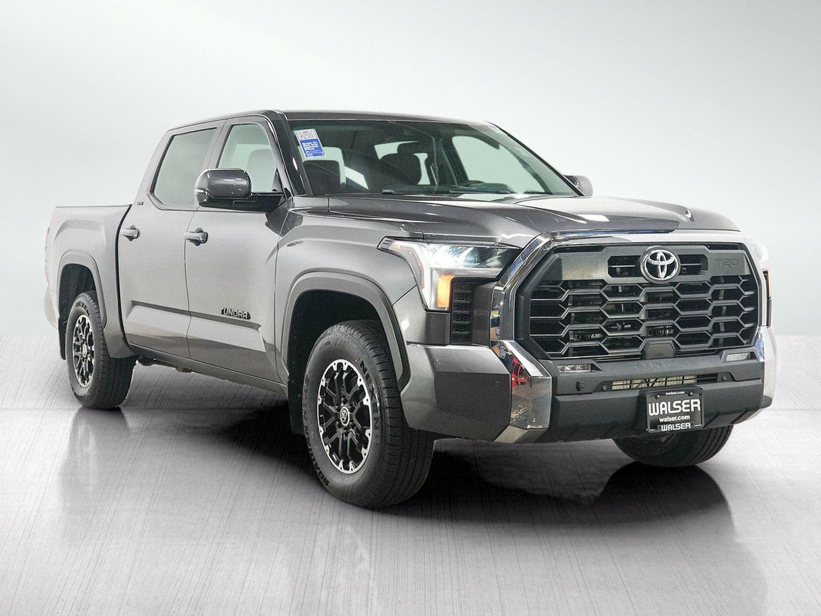 Used 2022 Toyota Tundra SR5 AWD/4WD image 7