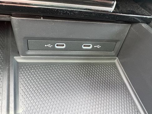Used 2024 Volkswagen Atlas Cross Sport SEL AWD/4WD image 24