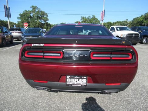 Certified 2022 Dodge Challenger R/T Scat Pack w/ Dynamics Package RWD image 6