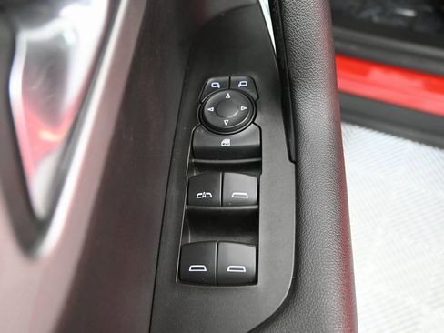 Used 2019 Chevrolet Blazer LT image 20