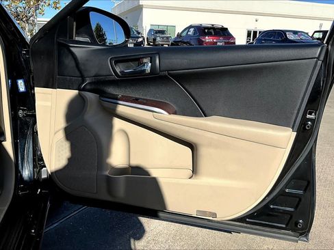 Used 2013 Toyota Camry L image 20