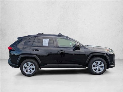 Certified 2020 Toyota RAV4 LE image 4