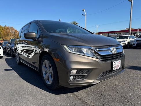 Used 2019 Honda Odyssey EX-L image 3