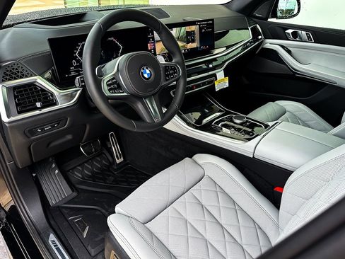 New 2026 BMW X5 xDrive40i w/ M Sport Package image 11