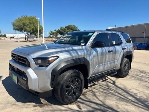 Used 2026 Toyota 4Runner SR5 AWD/4WD image 1