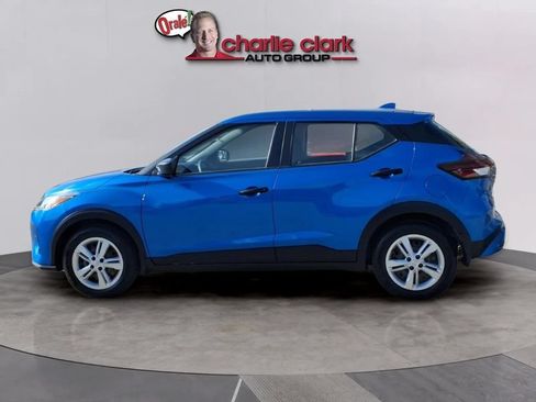 Used 2024 Nissan Kicks S FWD image 2