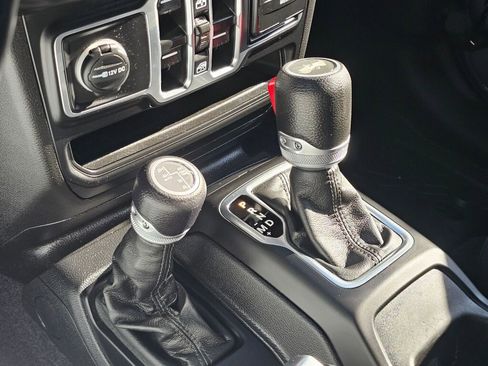 Used 2023 Jeep Wrangler Unlimited w/ Cold Weather Group image 24