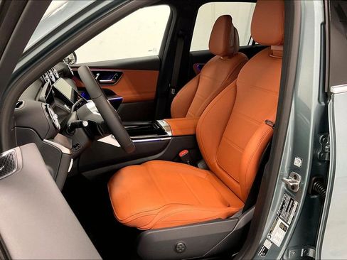 New 2026 Mercedes-Benz GLC 300 GLC 300 image 9