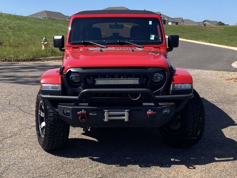 Used 2021 Jeep Wrangler Unlimited Sahara AWD/4WD image 2