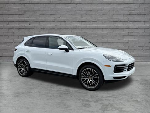 Used 2023 Porsche Cayenne Platinum Edition AWD/4WD image 10
