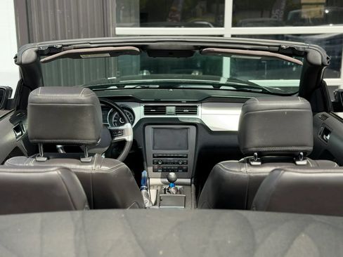 Used 2014 Ford Mustang GT w/ Electronics Package RWD image 23