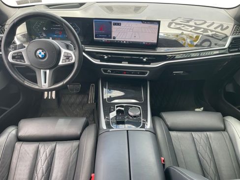 Used 2024 BMW X5 M60i AWD/4WD image 31