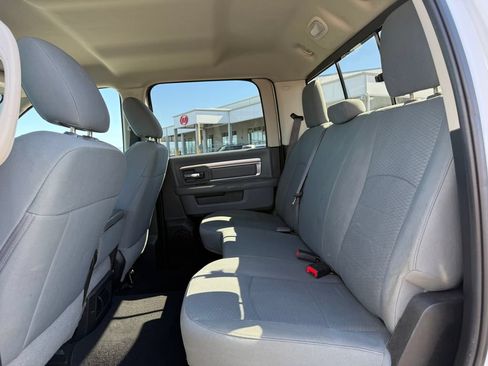 Used 2019 RAM 1500 Classic SLT AWD/4WD image 14