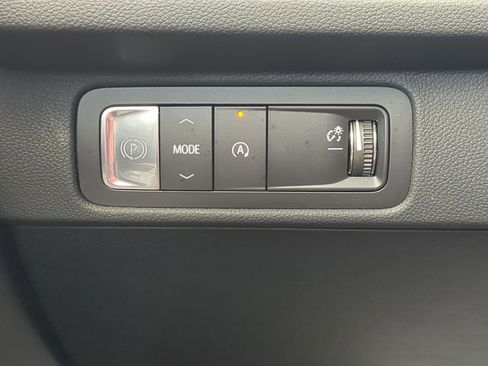 New 2026 Chevrolet Traverse RS w/ LPO, Floor Liner Package FWD image 18