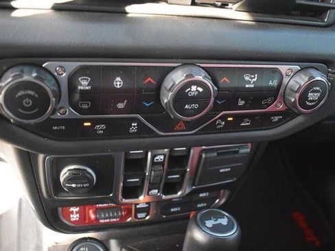 Used 2024 Jeep Wrangler Unlimited Rubicon 392 AWD/4WD image 36