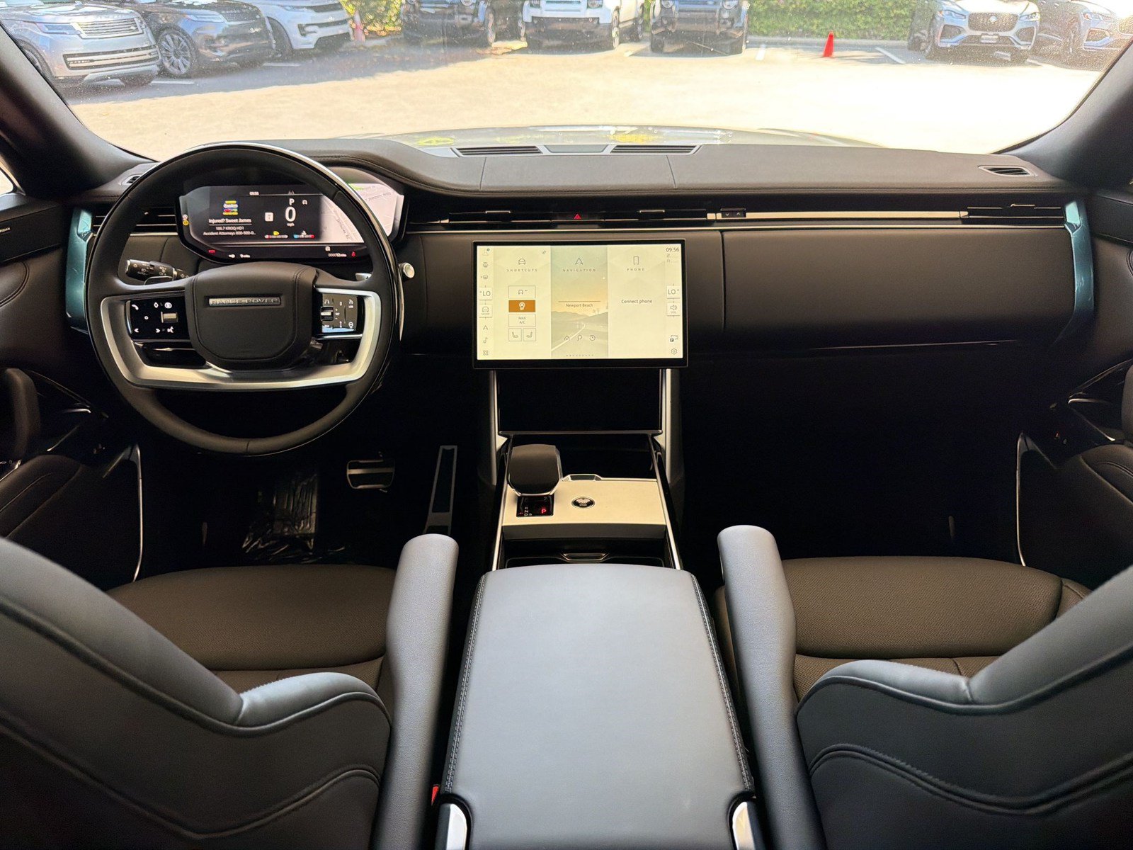New 2026 Land Rover Range Rover Long Wheelbase SE AWD/4WD image 16