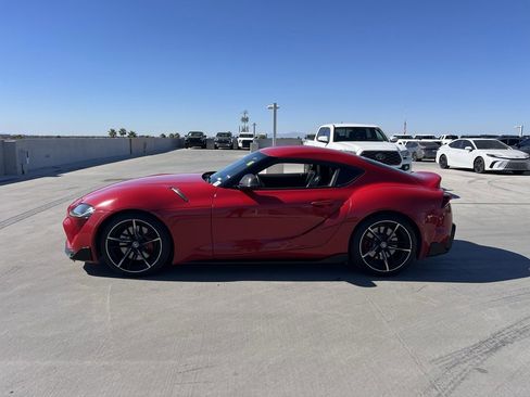 Used 2020 Toyota Supra image 4