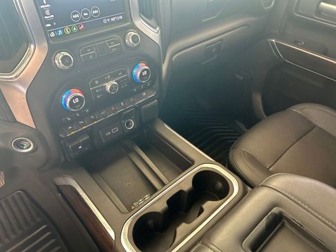 Used 2021 GMC Sierra 1500 SLT w/ SLT Premium Plus Package AWD/4WD image 39
