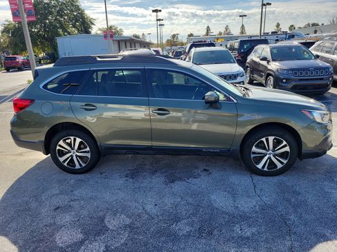 Used 2018 Subaru Outback 3.6R Limited image 4