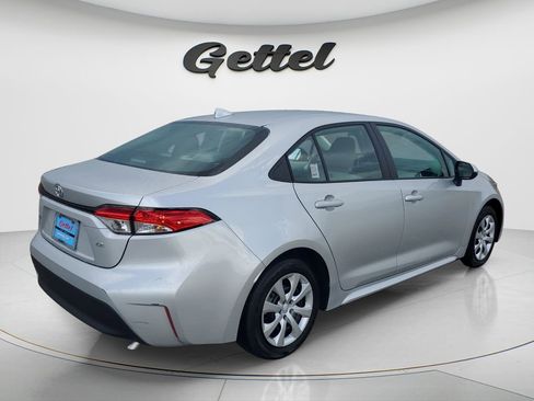 Certified 2025 Toyota Corolla LE w/ Convenience Package FWD image 5