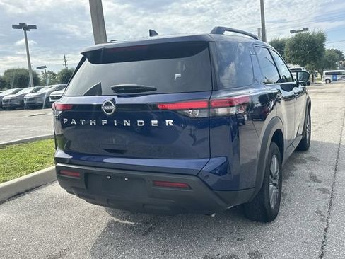 Used 2025 Nissan Pathfinder SV FWD image 6