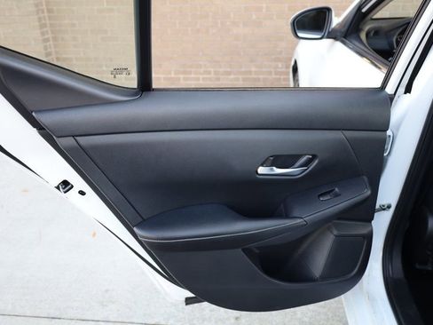 Used 2023 Nissan Sentra SV image 17