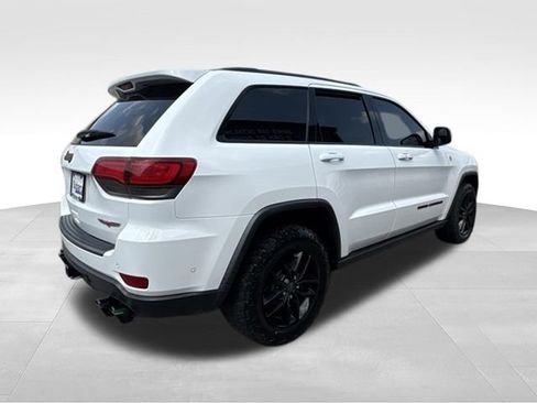 Used 2017 Jeep Grand Cherokee Trailhawk w/ Trailhawk Luxury Group AWD/4WD image 7
