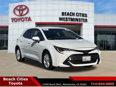 Used 2021 Toyota Corolla SE image 2
