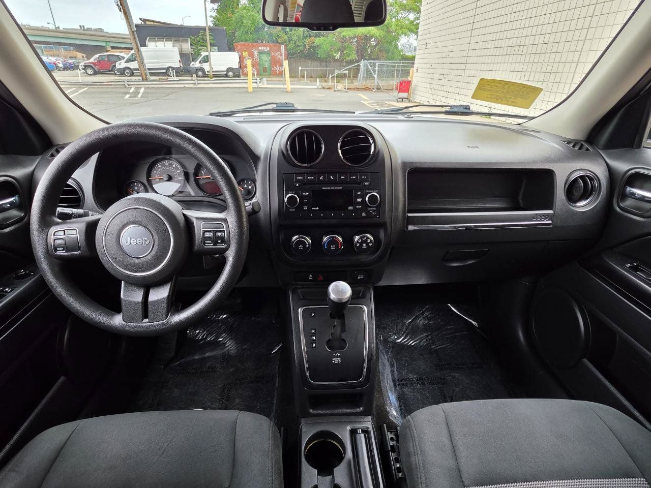 Used 2017 Jeep Patriot Sport w/ Power Value Group AWD/4WD image 15