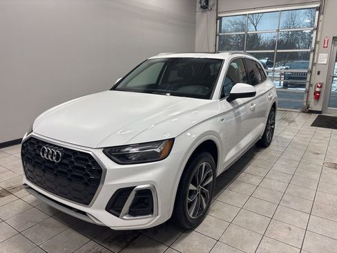 Used 2023 Audi Q5 2.0T Premium w/ Convenience Package AWD/4WD image 5