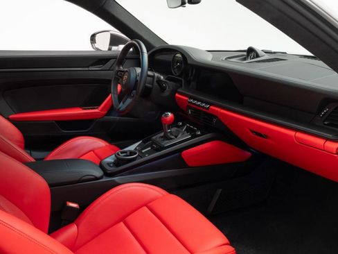 Used 2024 Porsche 911 GT3 RWD image 29