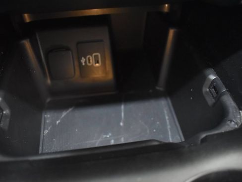 Used 2025 Ford Explorer ST-Line w/ ST-Line Street Pack AWD/4WD image 26