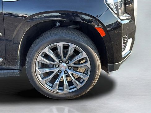 Used 2021 GMC Yukon XL Denali image 24