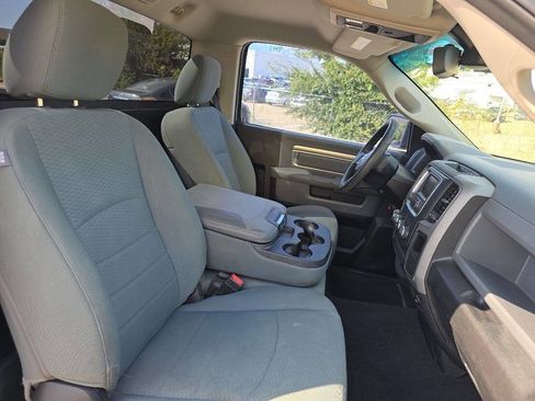 Used 2016 RAM 1500 Express image 32