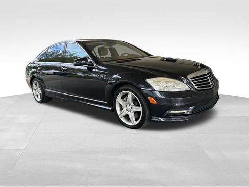 Used 2010 Mercedes-Benz S 550 image 2