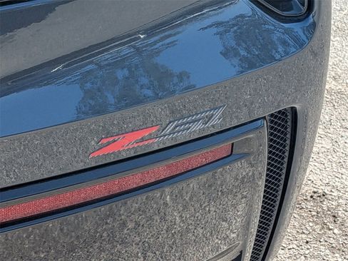 Used 2019 Chevrolet Corvette Stingray Coupe w/ Carbon Flash Badge Package image 14