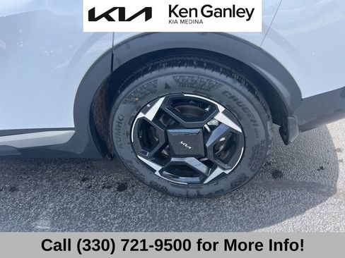 Certified 2026 Kia Sportage EX FWD image 24